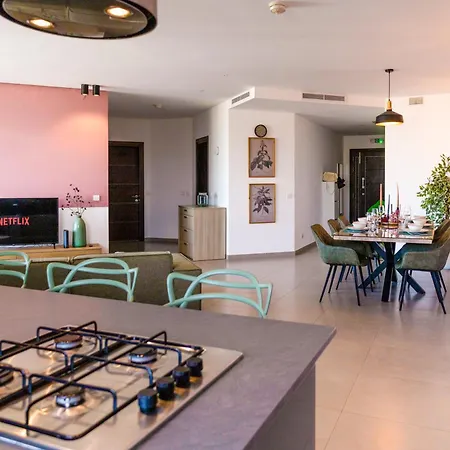 Luxury 2 Bedroom In St Julians 아파트 Saint Julian's