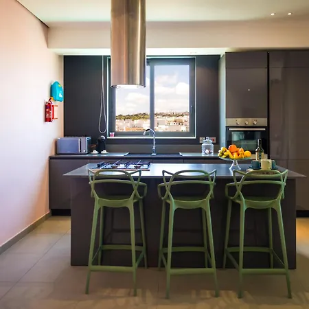 Apartment Luxury 2 Bedroom In St Julians Saint Julian's